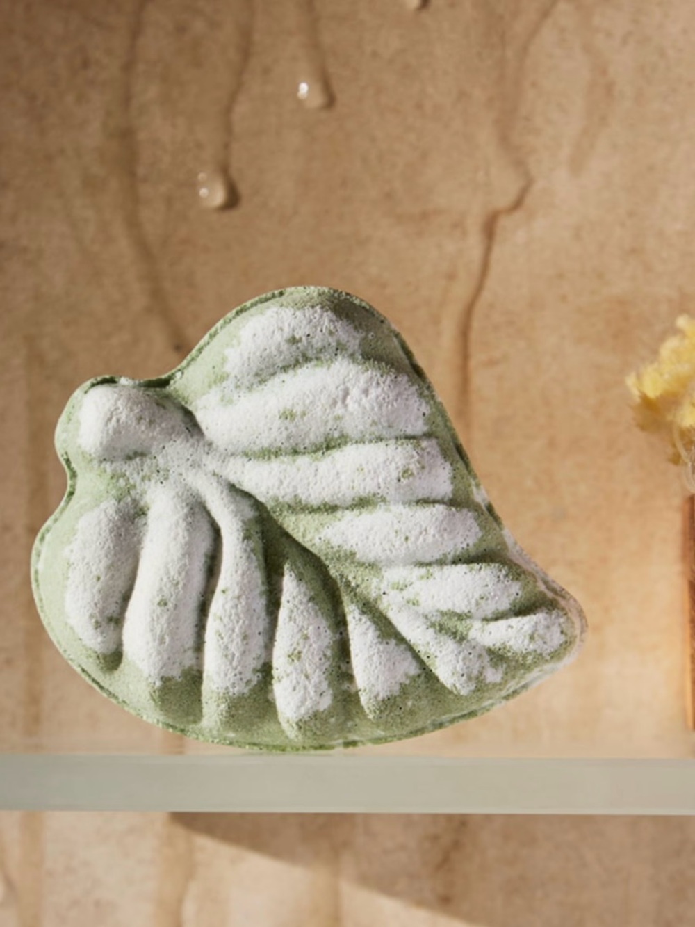 Eucalyptus & Spearmint Moisturizing Luxury Bath Bomb Fizzy Bath & Body Works NWT